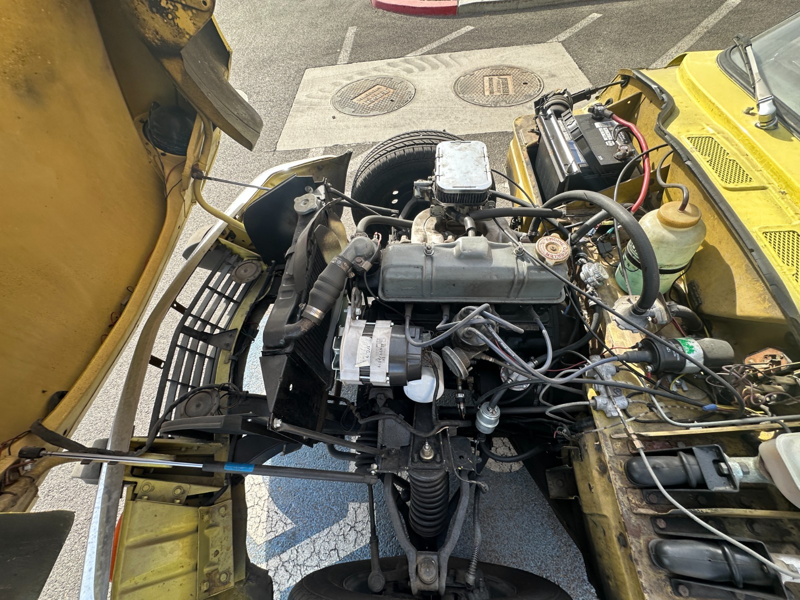 Triumph-Spitfire-1974-Convertible-24