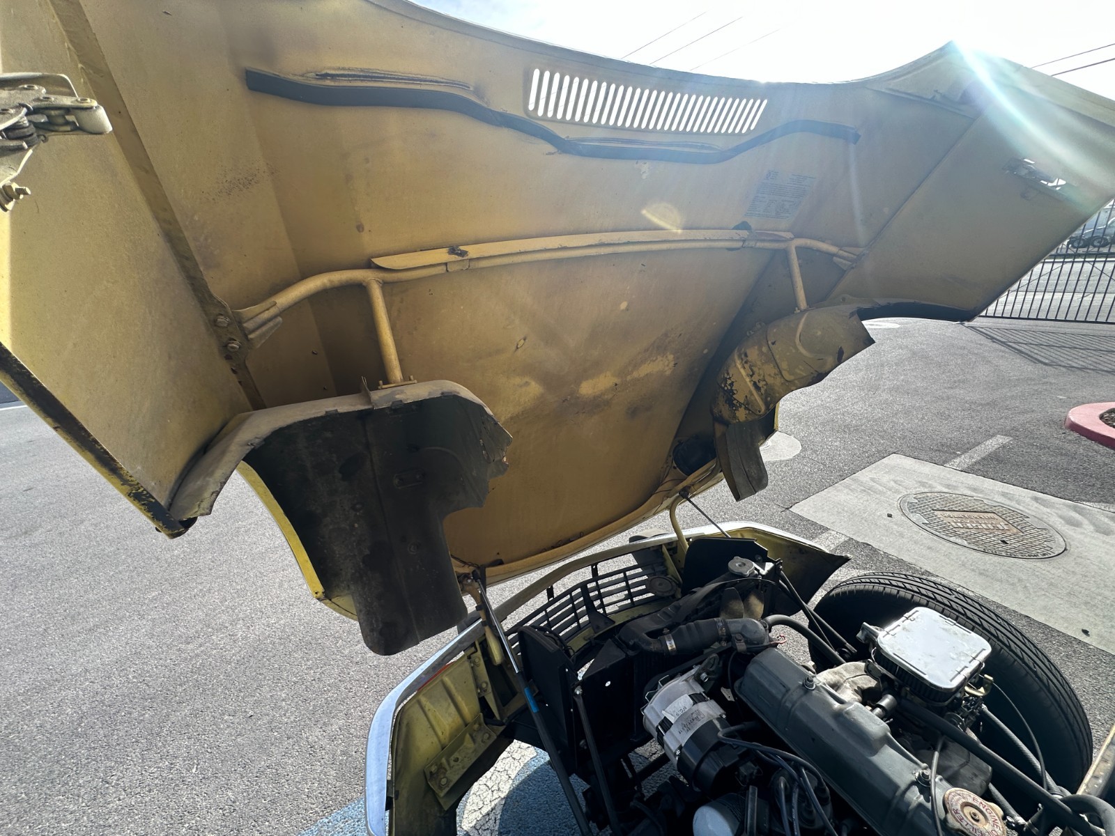 Triumph-Spitfire-1974-Convertible-25