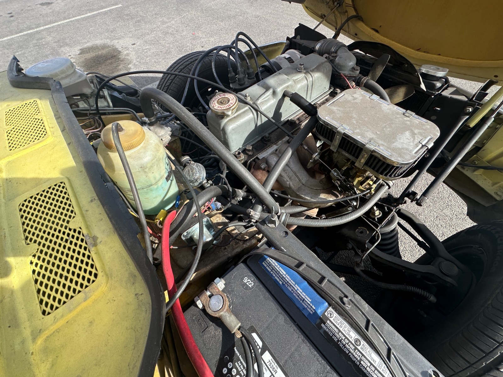 Triumph-Spitfire-1974-Convertible-27