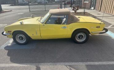 Triumph-Spitfire-1974-Convertible-3