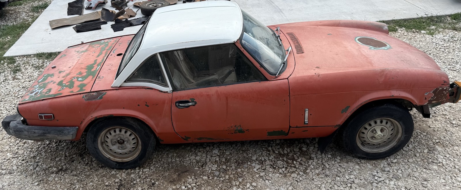 Triumph-Spitfire-1979-1