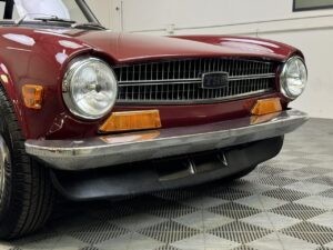 Triumph-TR-6-1971-CONVERTIBLE-10
