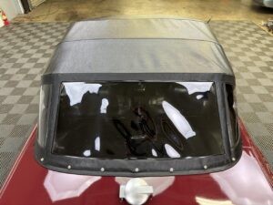 Triumph-TR-6-1971-CONVERTIBLE-15