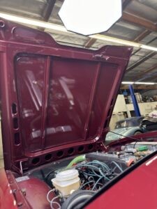 Triumph-TR-6-1971-CONVERTIBLE-34