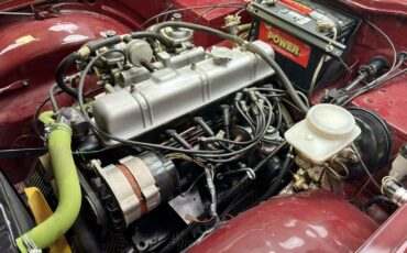 Triumph-TR-6-1972-CONVERTIBLE-11