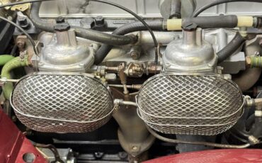 Triumph-TR-6-1972-CONVERTIBLE-13