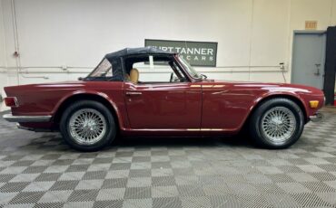 Triumph-TR-6-1972-CONVERTIBLE-2