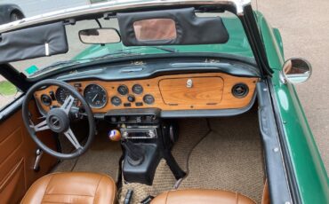 Triumph-TR-6-1973-Convertible-1