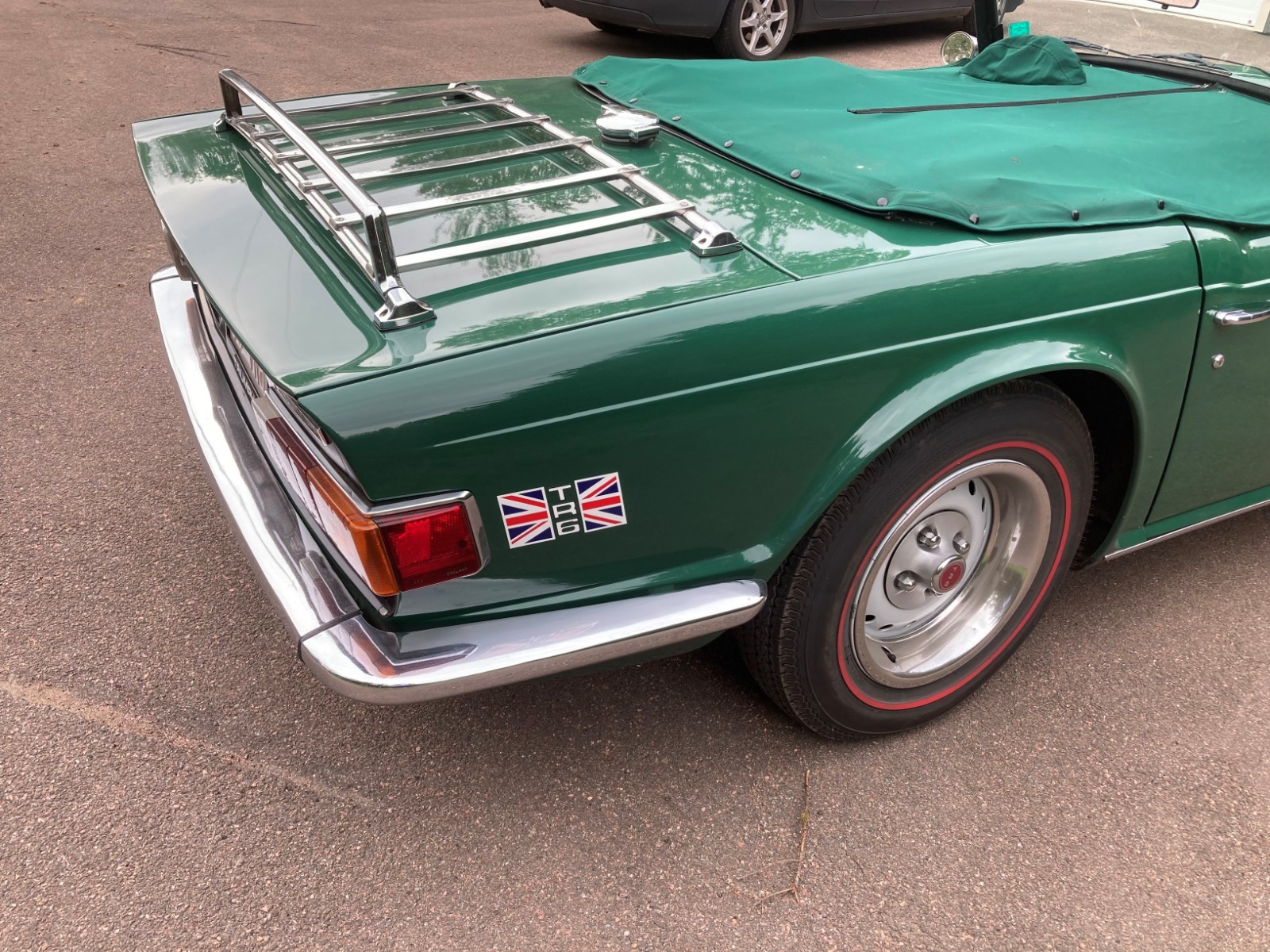 Triumph-TR-6-1973-Convertible-8