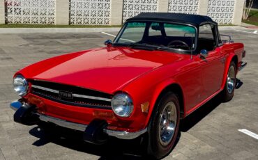 Triumph-TR-6-1974-Convertible-1