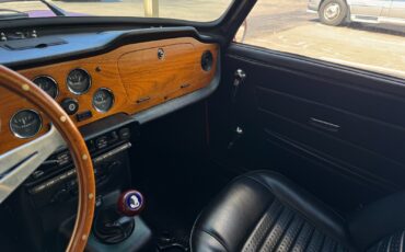 Triumph-TR-6-1974-Convertible-14