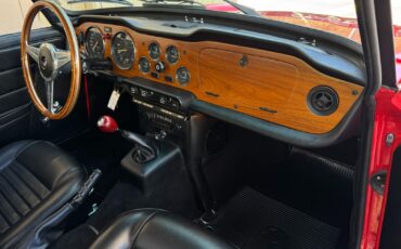 Triumph-TR-6-1974-Convertible-19