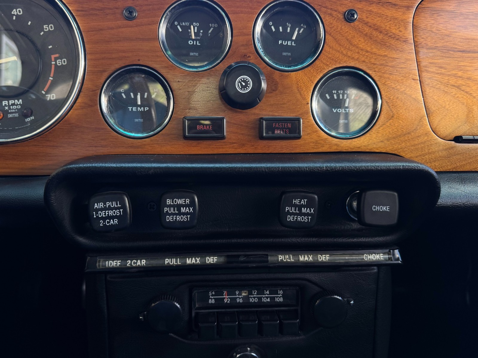 Triumph-TR-6-1974-Convertible-37