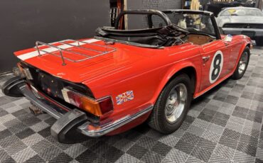 Triumph-TR-6-1976-Convertible-11