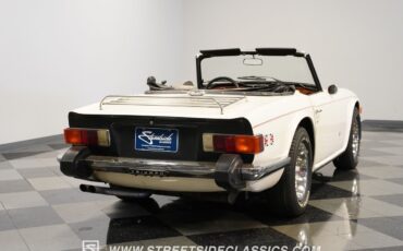 Triumph-TR-6-1976-Convertible-11
