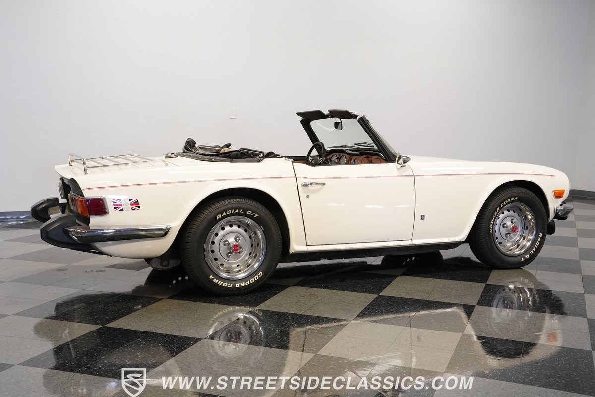 Triumph-TR-6-1976-Convertible-13