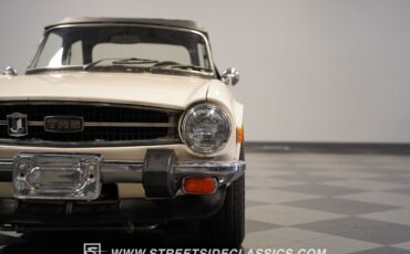 Triumph-TR-6-1976-Convertible-20