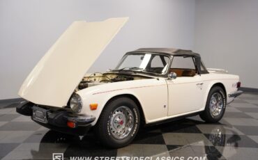 Triumph-TR-6-1976-Convertible-31