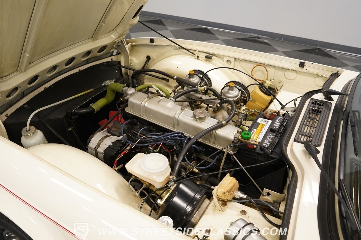 Triumph-TR-6-1976-Convertible-32