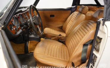 Triumph-TR-6-1976-Convertible-38