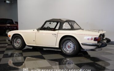 Triumph-TR-6-1976-Convertible-8