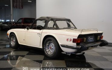 Triumph-TR-6-1976-Convertible-9