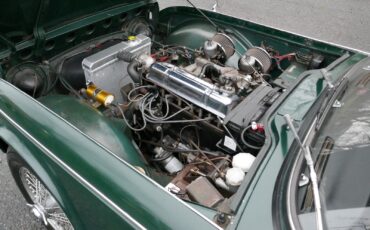 Triumph-TR4A-IRS-1967-Convertible-16