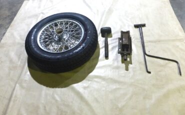 Triumph-TR4A-IRS-1967-Convertible-21