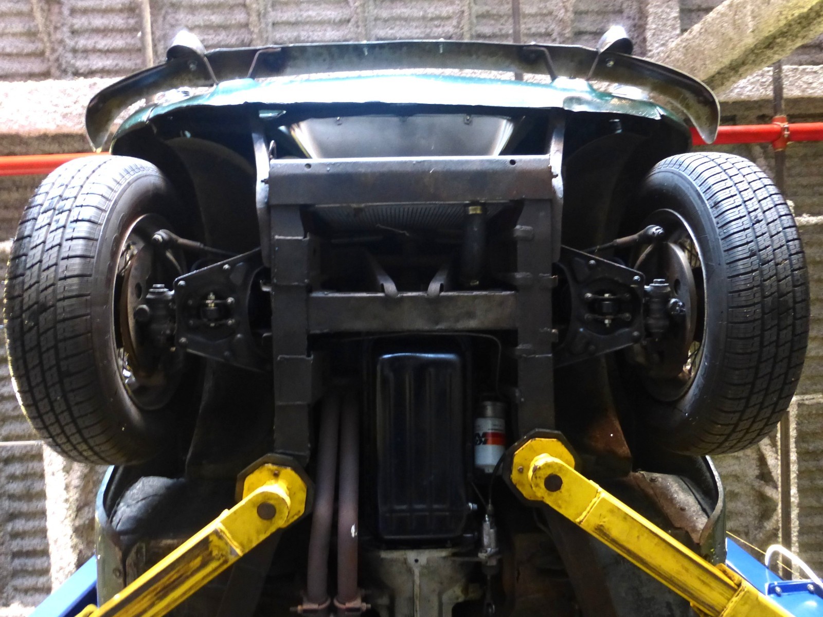 Triumph-TR4A-IRS-1967-Convertible-23