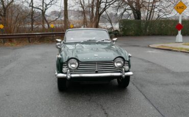Triumph-TR4A-IRS-1967-Convertible-29