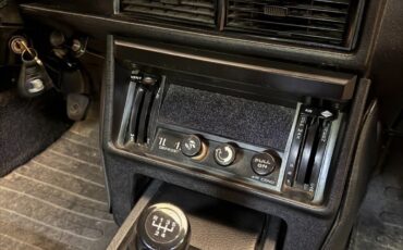 Triumph-TR7-1977-Coupe-21