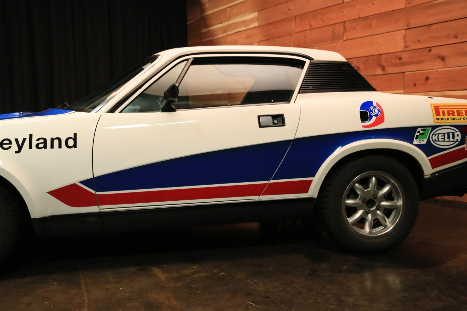 Triumph-TR7-1977-Coupe-6