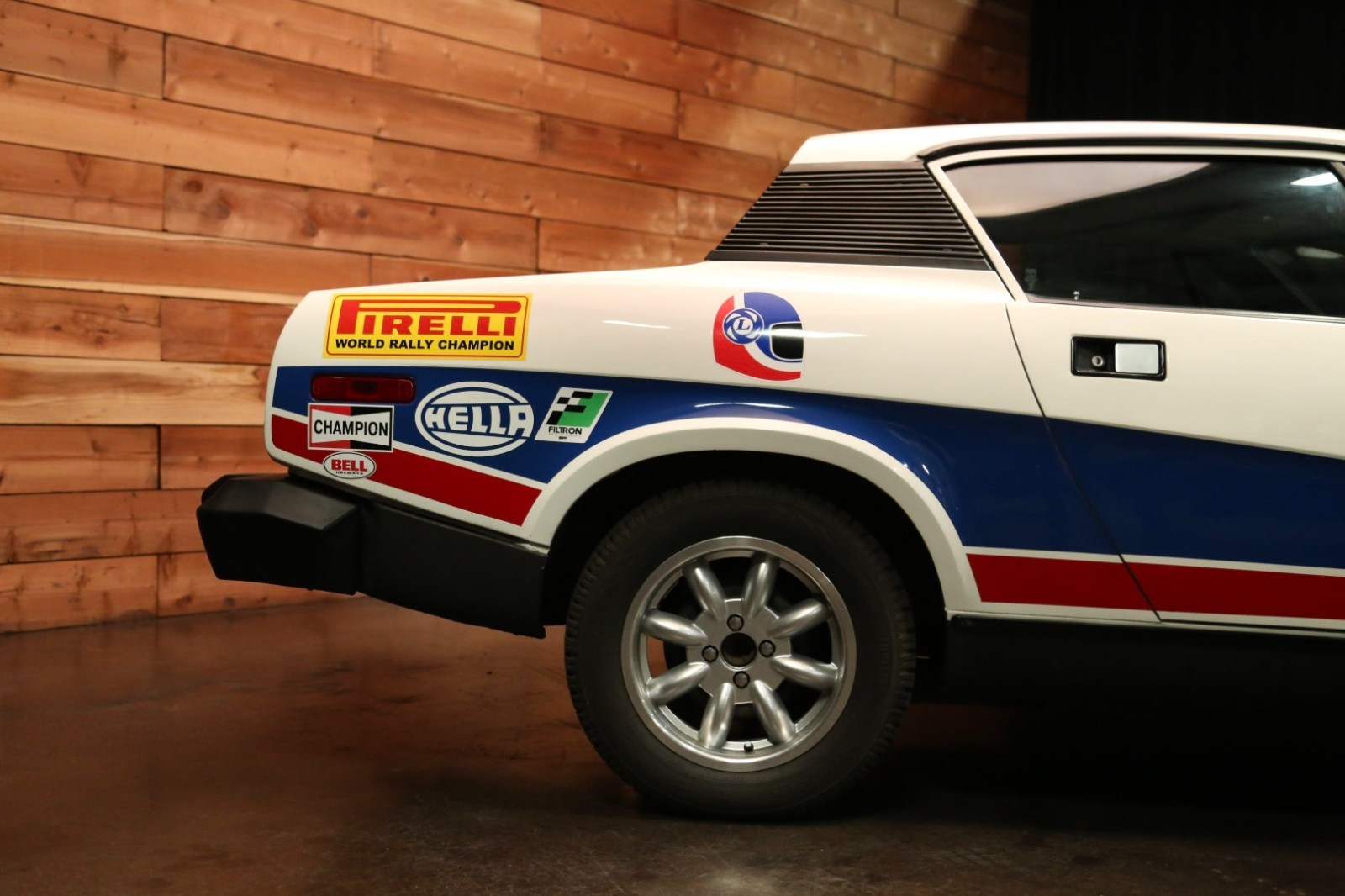 Triumph-TR7-1977-Coupe-9