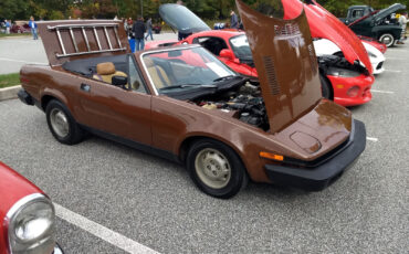 Triumph-TR7-1980-Convertible-10