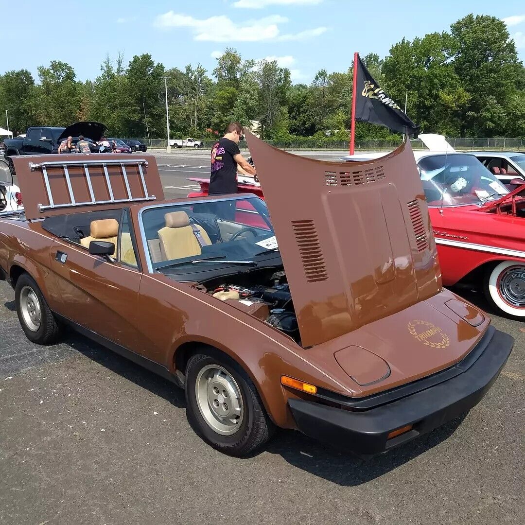 Triumph-TR7-1980-Convertible-21