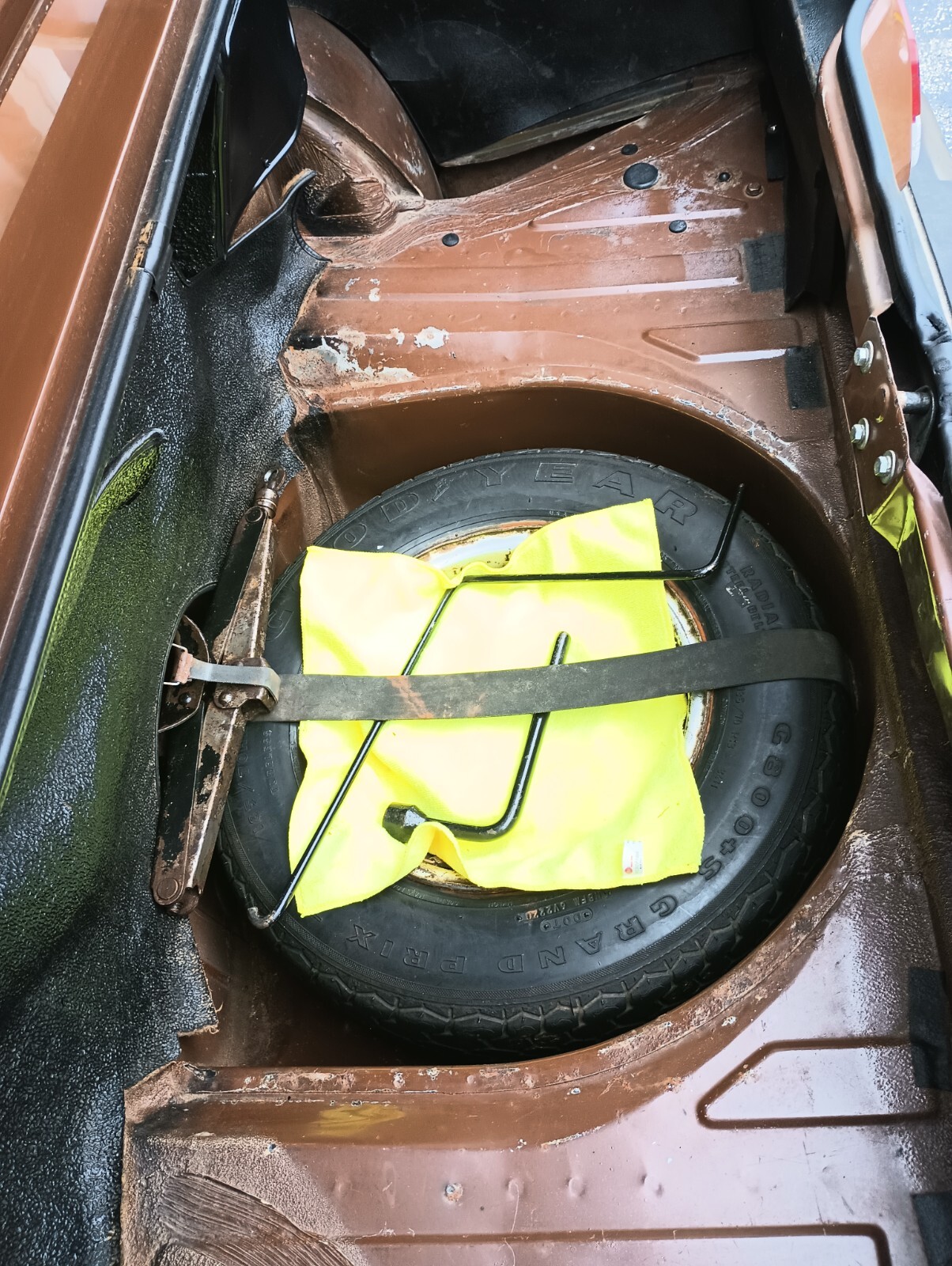 Triumph-TR7-1980-Convertible-26