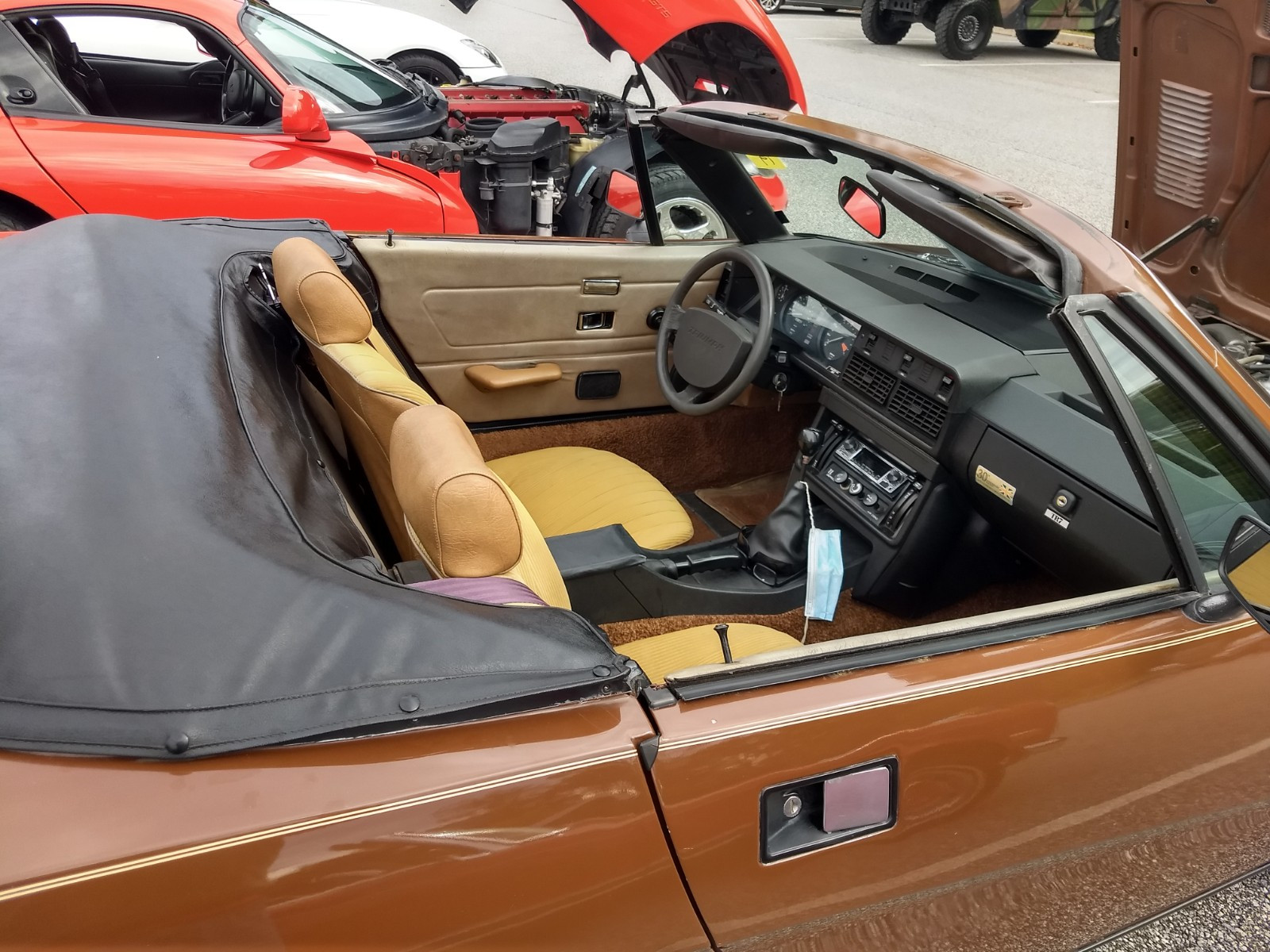 Triumph-TR7-1980-Convertible-9