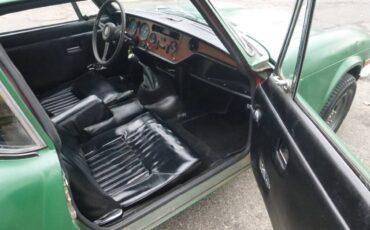 Triumph-gt6-1972-green-16