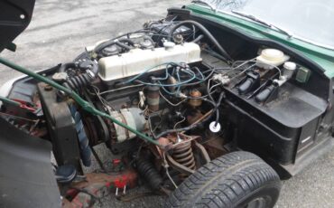 Triumph-gt6-1972-green-18