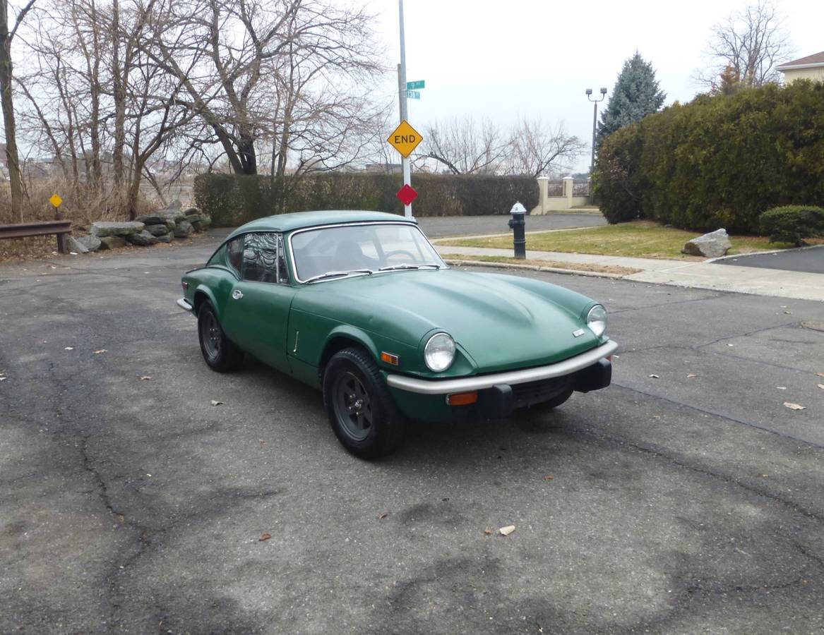 Triumph-gt6-1972-green