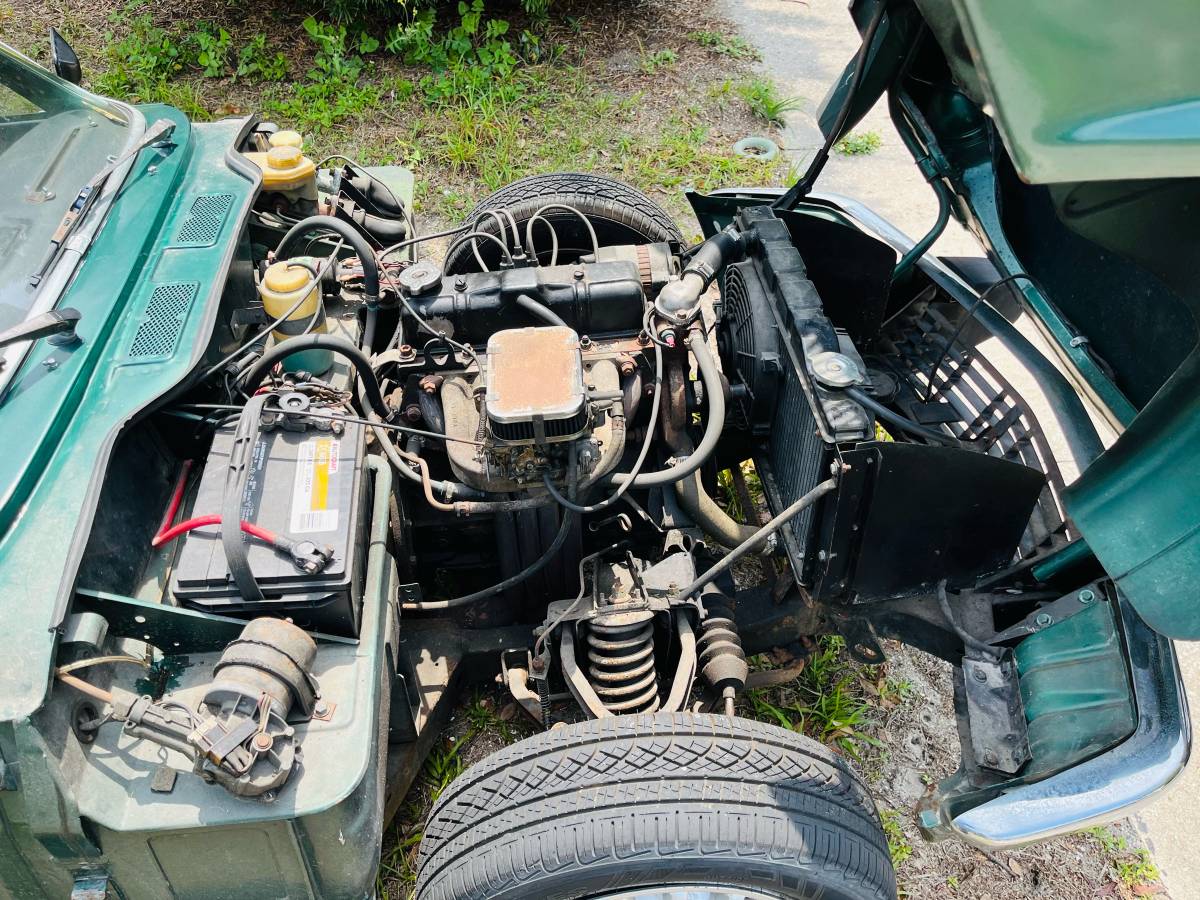 Triumph-spitfire-1500-1977-green-11