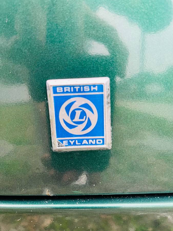 Triumph-spitfire-1500-1977-green-16