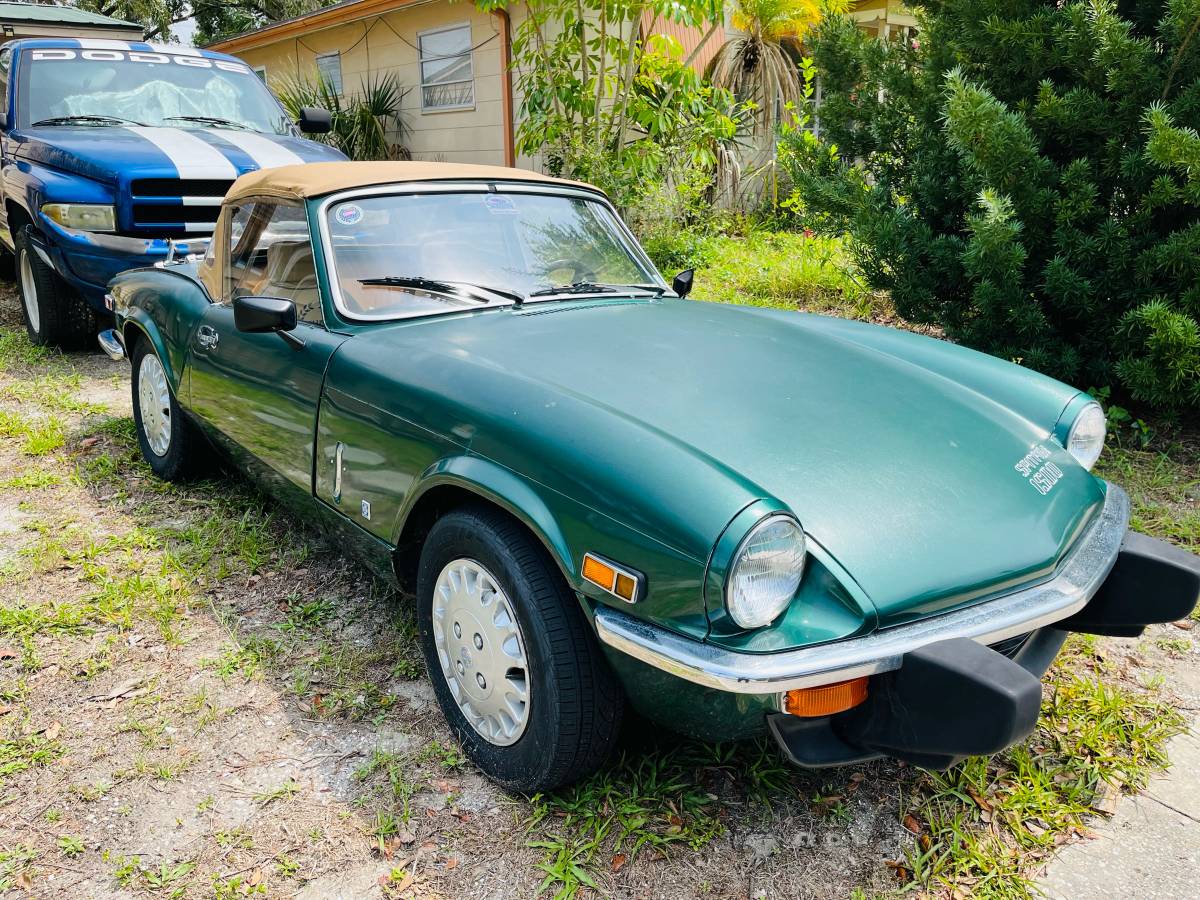 Triumph-spitfire-1500-1977-green-7