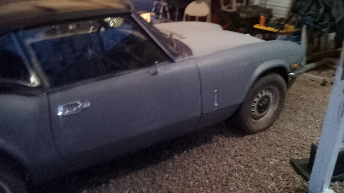 Triumph-spitfire-1974-grey-1