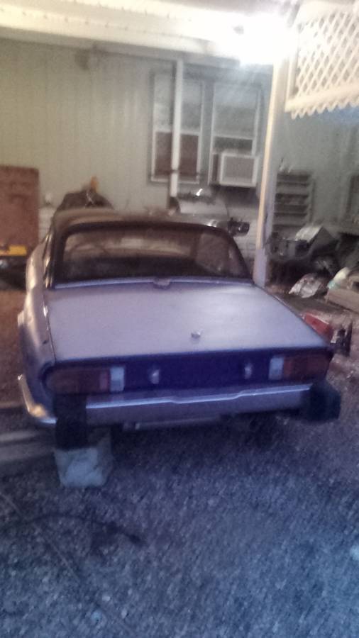 Triumph-spitfire-1974-grey-6