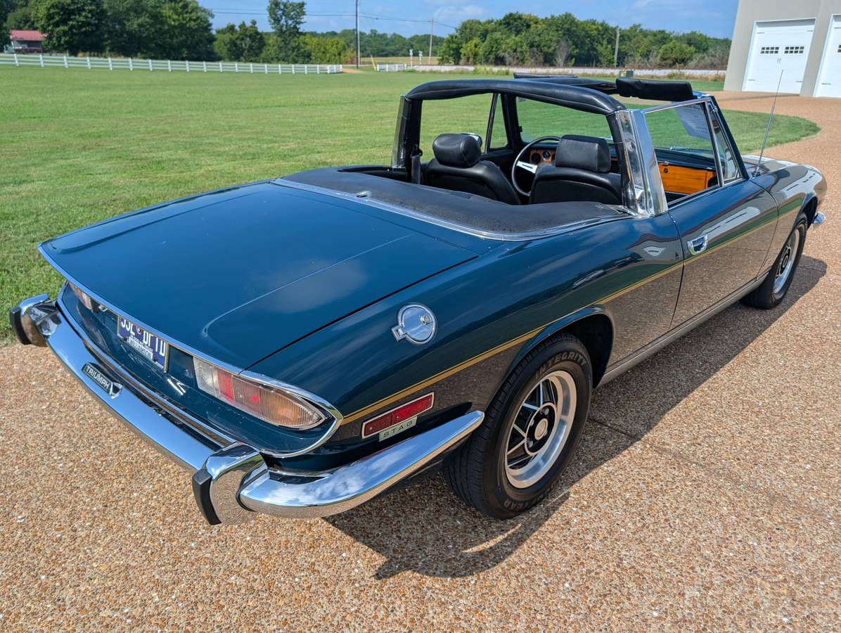 Triumph-stag-1973-green-11