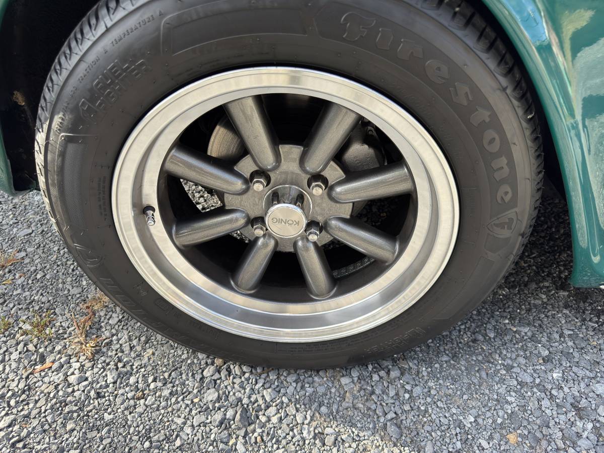 Triumph-tr250-1968-green-17