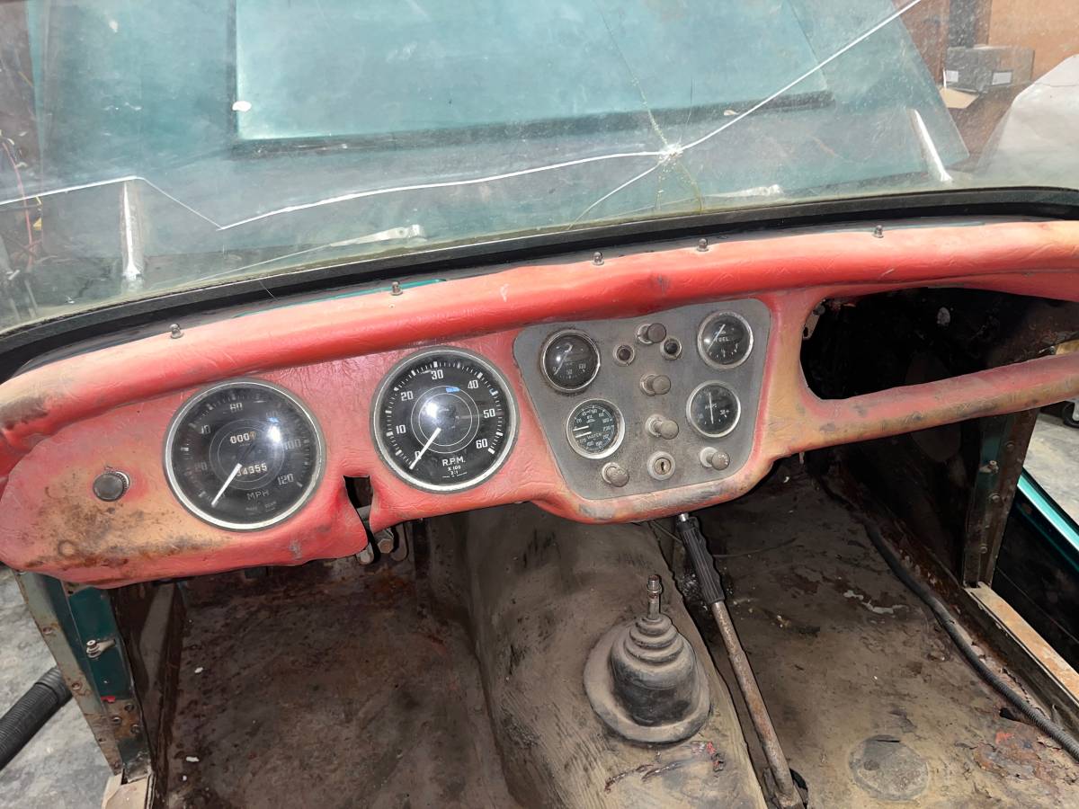 Triumph-tr3a-1958-green-3