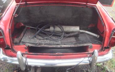 Triumph-tr4-1962-red-10