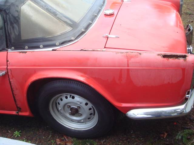 Triumph-tr4-1962-red-13